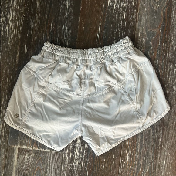 Lululemon shorts size 4 - Picture 3 of 8